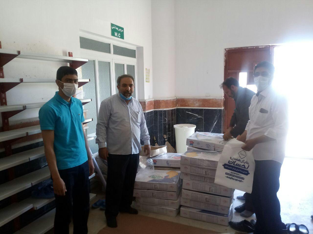توزیع 700 پرس غذای گرم در بین نیازمندان شهرستان ایجرود/ ۱۴۰بسته مواد غذایی توزیع شد
