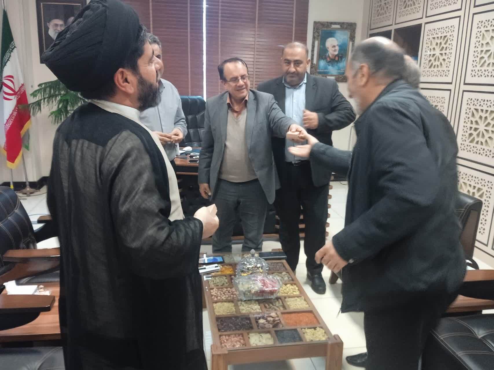 دیدار رئیس ستاد توسعه و بازسازی عتبات عالیات با مدیر کل منابع طبیعی استان لرستان