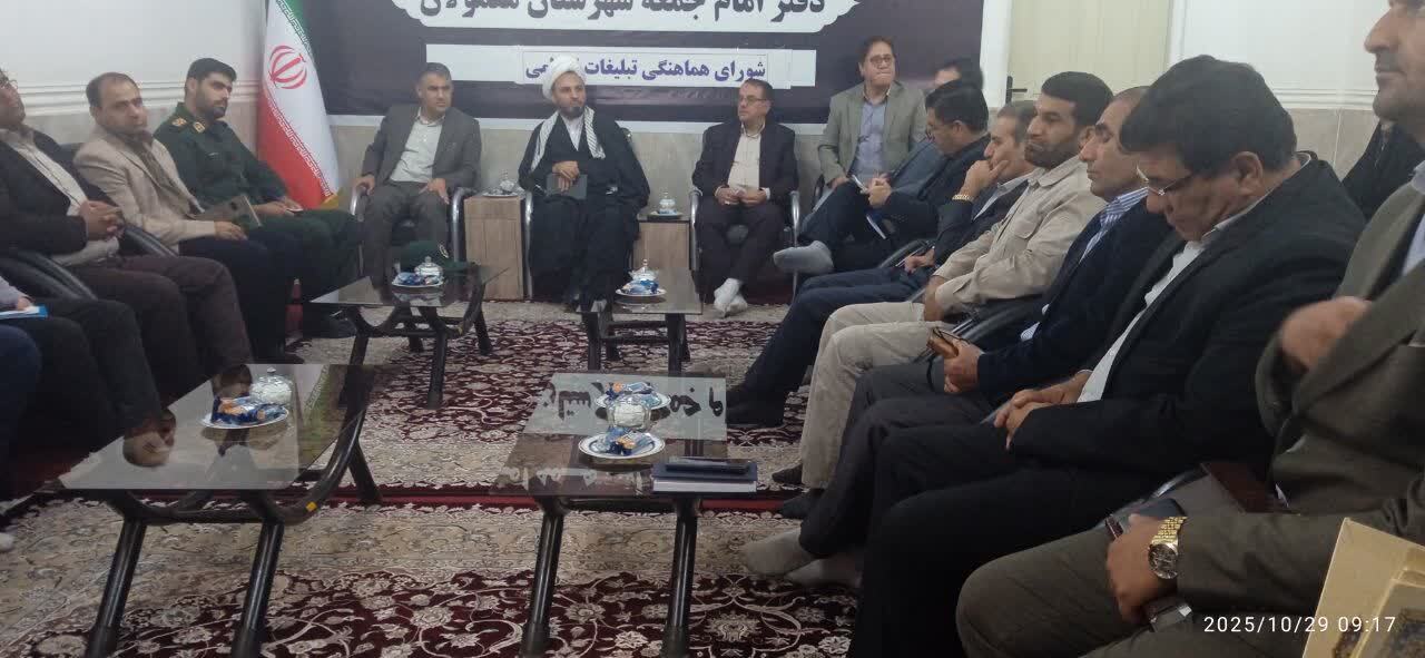 انتصاب هیات امنای شهرستان معمولا خدمت به اهل‌بیت(ع) عامل برکت زندگی است.