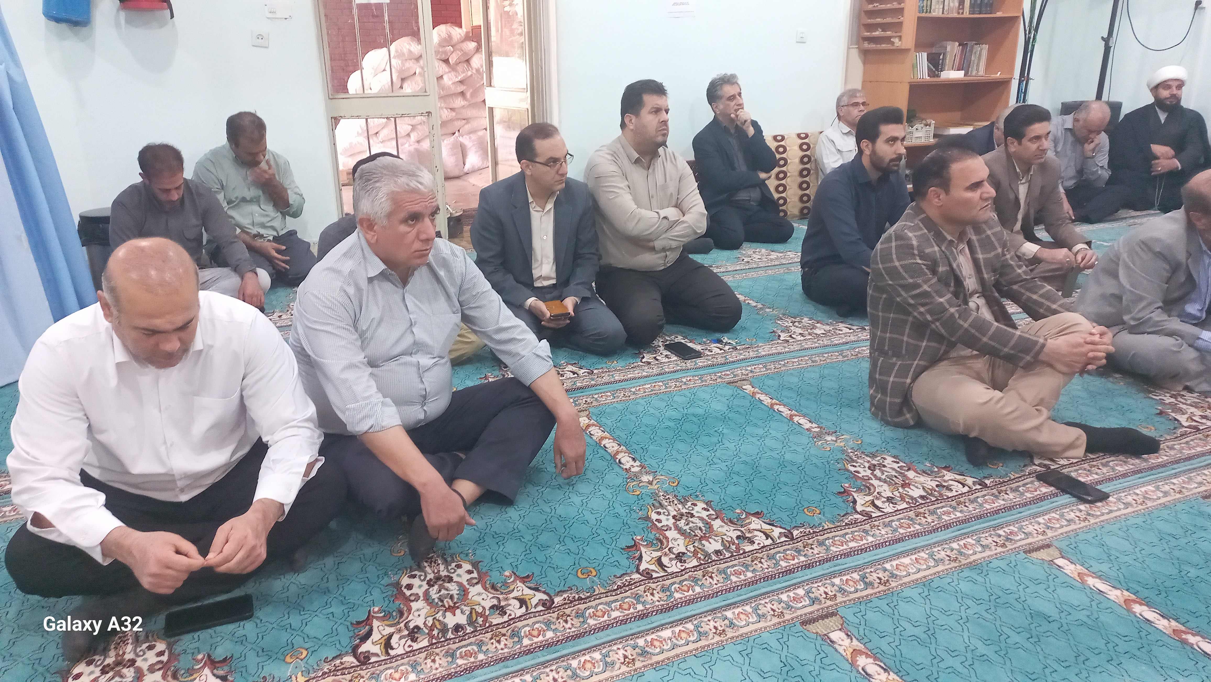 جلسه با کادر درمان بیمارستان شهدای عشایر جلسه با کادر درمان بیمارستان شهدای عشایر
