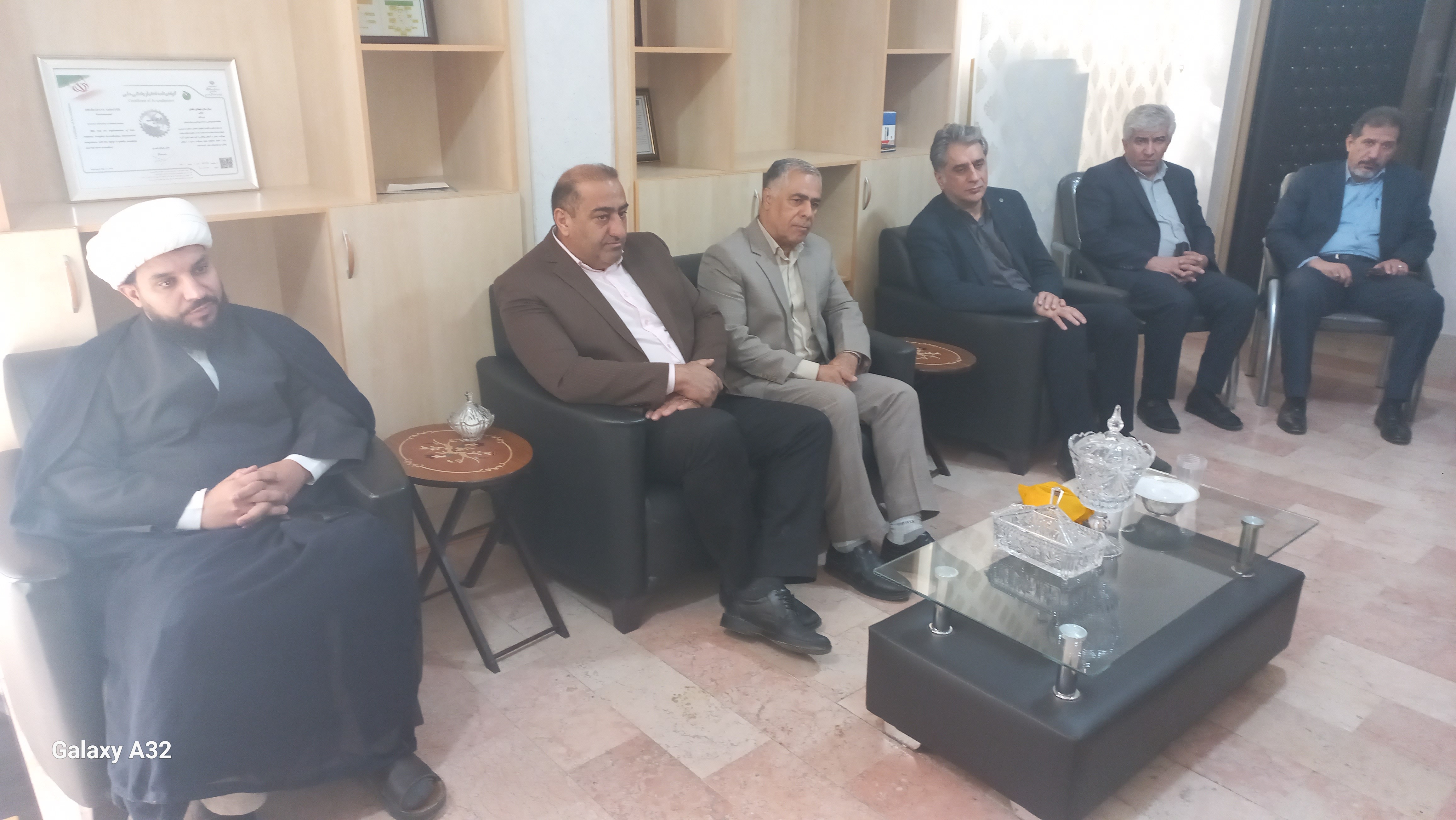 جلسه با کادر درمان بیمارستان شهدای عشایر جلسه با کادر درمان بیمارستان شهدای عشایر
