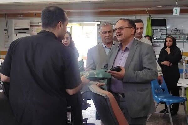 دیدار با کادر درمانی بیمارستان شهید مدنی دیدار با کادر درمانی بیمارستان شهید مدنی
